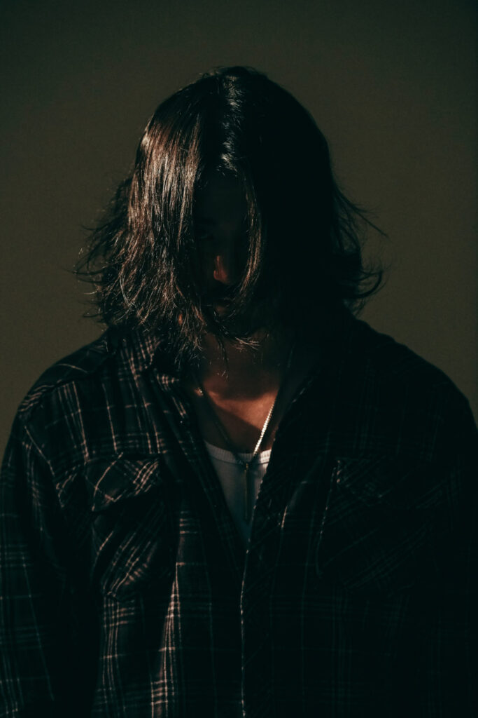 JIN DOGGが韓国とUSのラッパーを客演に迎えた ハードな最新シングル「22 」をリリース