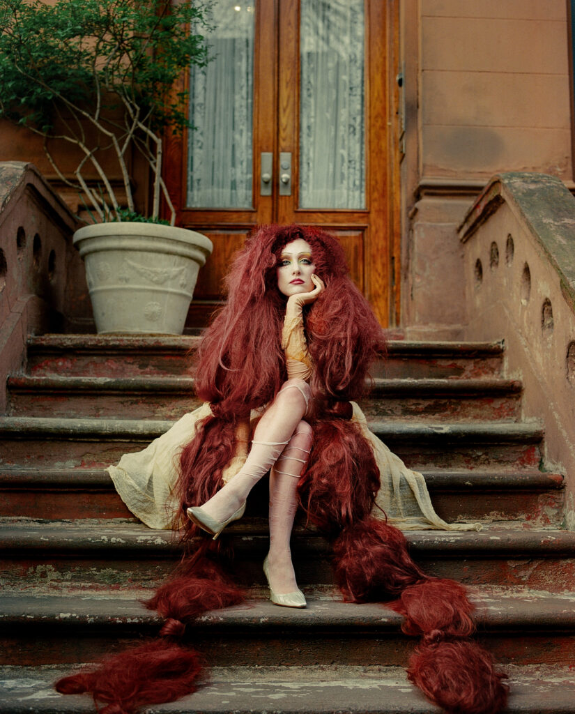 Chappell Roan、最新曲「The Subway」がSpotify世界デイリーチャート初登場1位、2025年に最も高い初日再生数を記録した女性アーティストによる楽曲に!同曲のMVも公開!