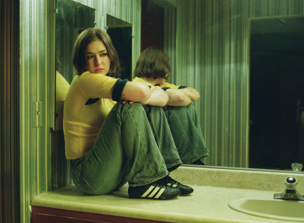 フジロック出演Snail Mail、新作『Ricochet』収録曲「Tractor Beam」がMVと共に公開