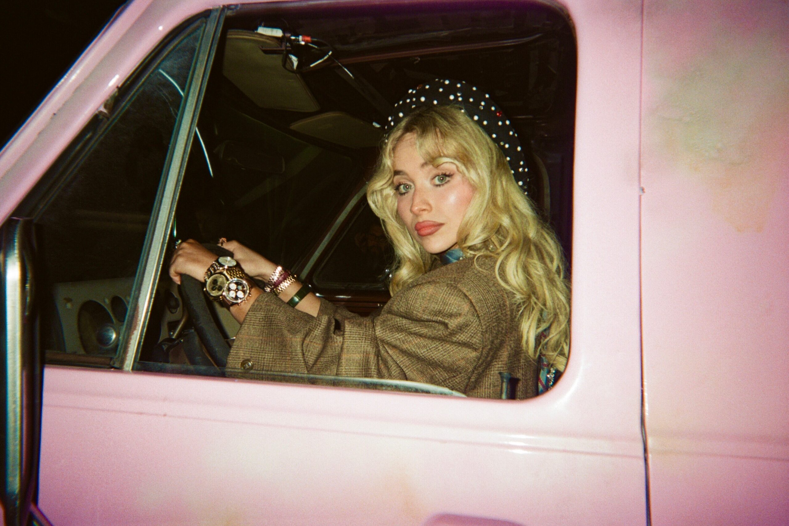 Sabrina Carpenter、2026コーチェラ初日のヘッドライナー公演公式 